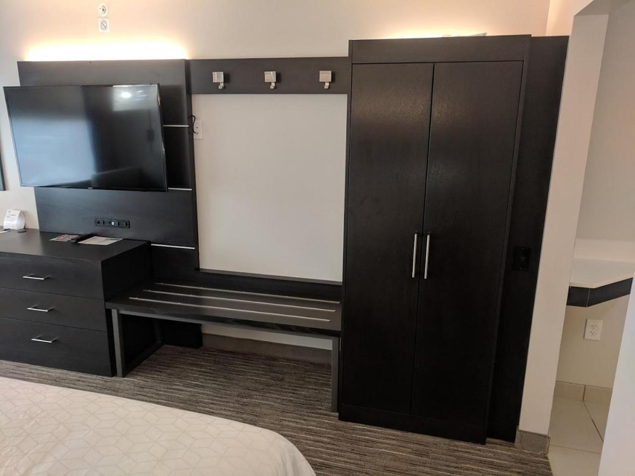 Holiday Inn Express & Suites - Bensenville - O'Hare By Ihg Exteriör bild